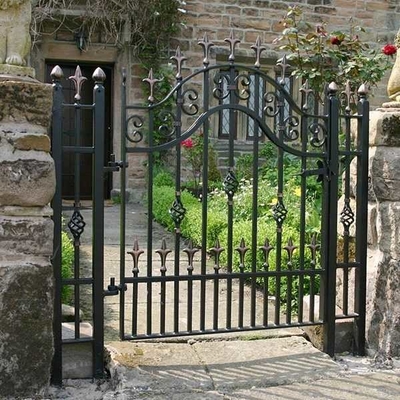 Home Garden Powder Coated Top Spear Metal Tubular Black Wrought Iron Fence