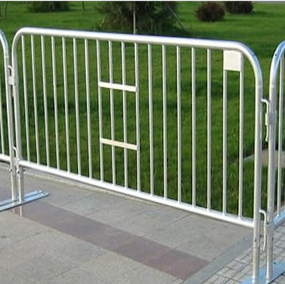 Hot sale road safety metal pedestrian used crowd control barrier for sale