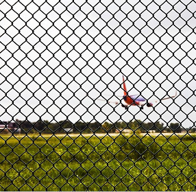 High Quality garden iron galvanized chain link fence, trellis for sale wire stock pvc chain link fencing