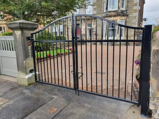 Home Garden Powder Coated Top Spear Metal Tubular Black Wrought Iron Fence